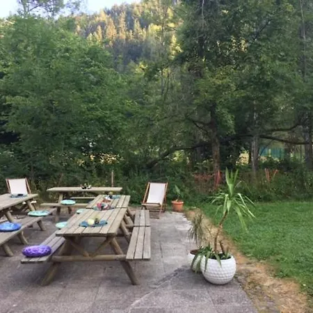 بيت شباب Youth Nika كْرانْيِسكا غورا