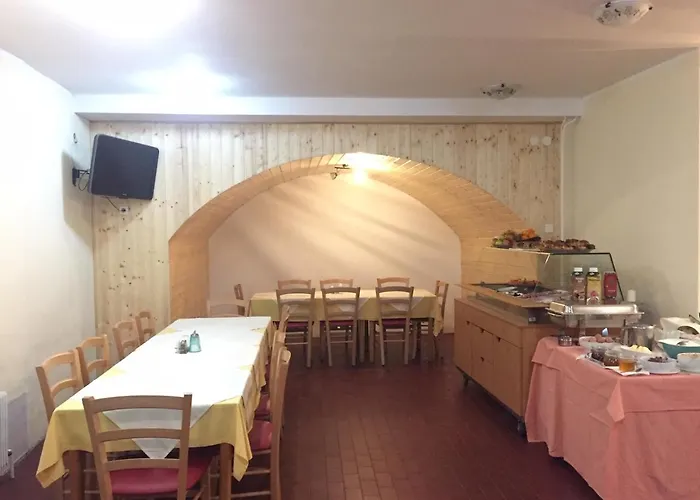 Vandrarhem Youth Nika *